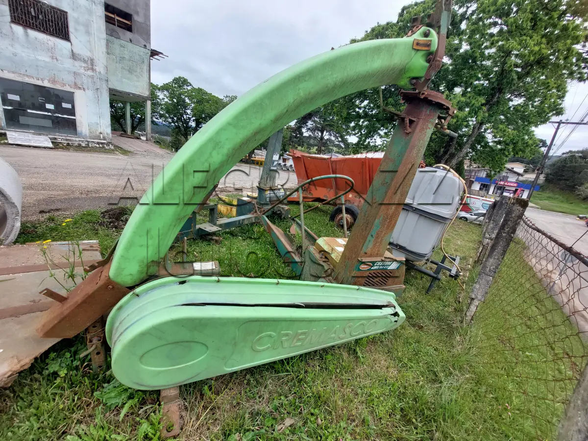 LOTE 020 - COLHEDORA DE FORRAGENS CUSTOM