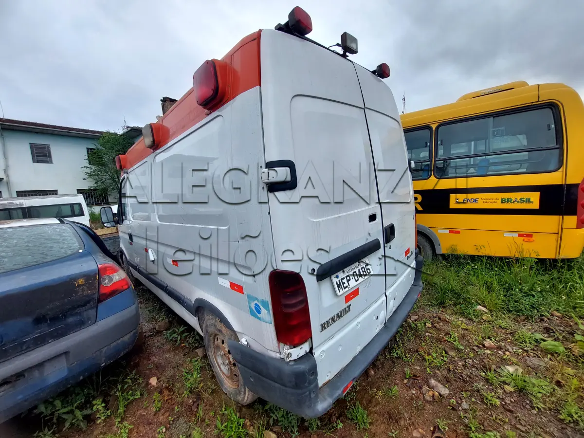 LOTE 045 - RENAULT MASTER RONTANAMB - ANO 2006/2006 - NÃO FUNCIONA