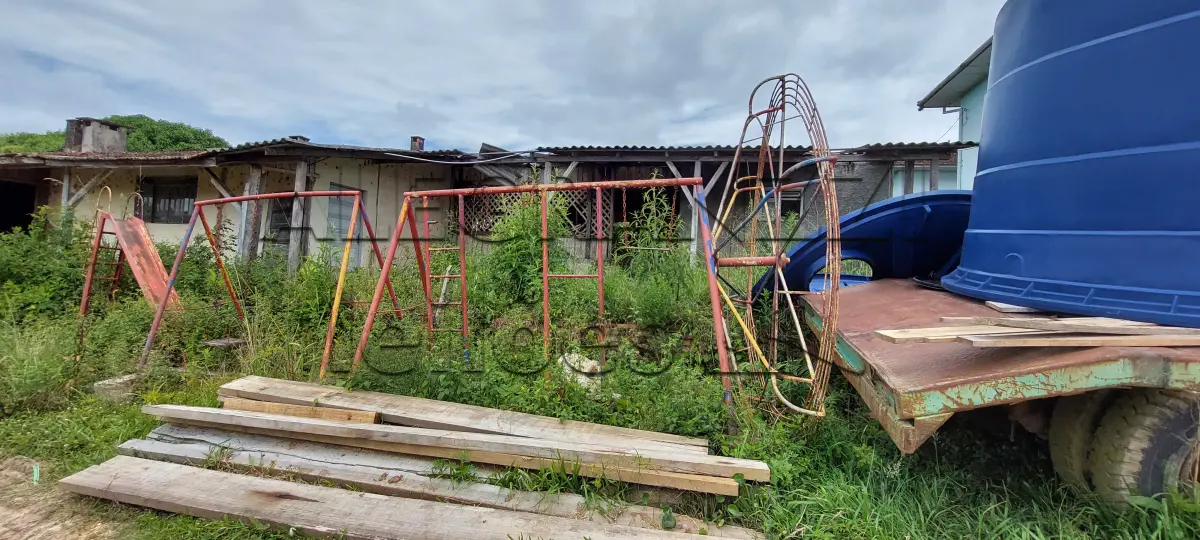 LOTE 012 - PARQUE INFANTIL 3 EM 1