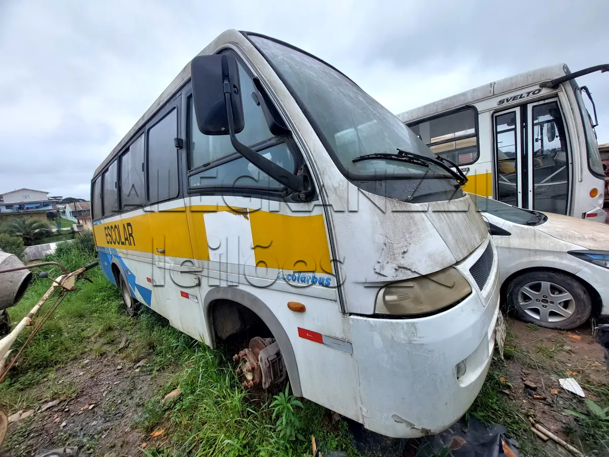 LOTE 037 - MARCOPOLO VOLARE A6 ESC - ANO 2004/2004 - NÃO FUNCIONA