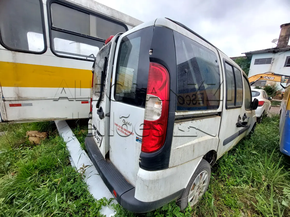 LOTE 030 - FIAT DOBLO ESSENCE 1.8 - ANO 2012/2012 - NÃO FUNCIONA