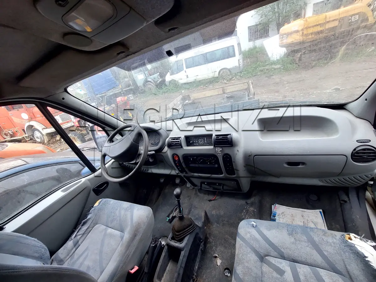 LOTE 045 - RENAULT MASTER RONTANAMB - ANO 2006/2006 - NÃO FUNCIONA