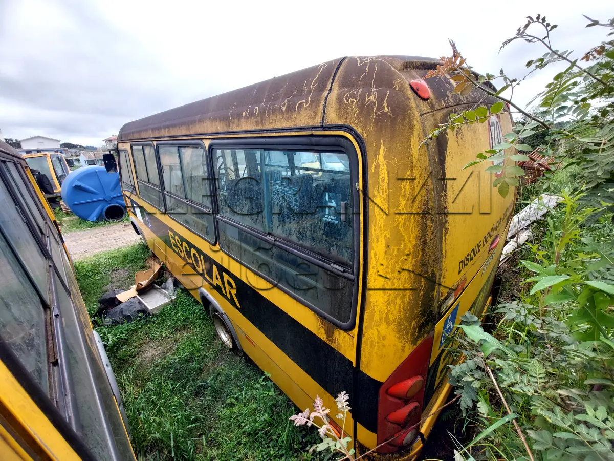 LOTE 035 - IVECO CITYCLASS 70C17 - ANO 2012/2013 - NÃO FUNCONA
