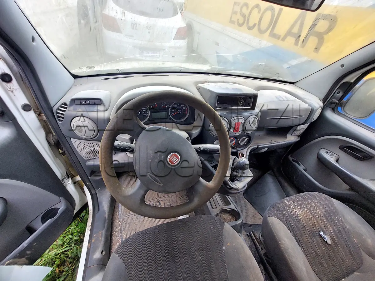 LOTE 030 - FIAT DOBLO ESSENCE 1.8 - ANO 2012/2012 - NÃO FUNCIONA