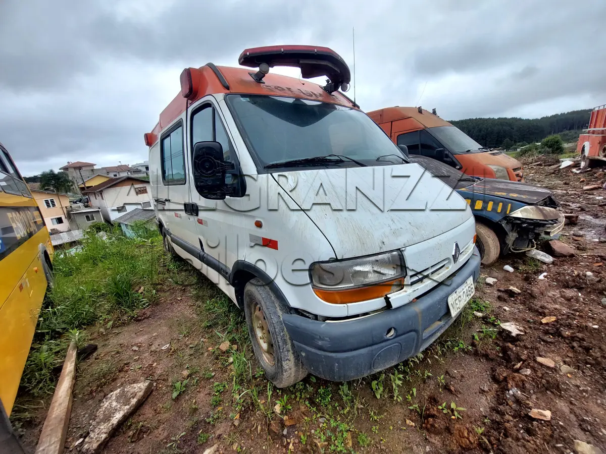 LOTE 045 - RENAULT MASTER RONTANAMB - ANO 2006/2006 - NÃO FUNCIONA