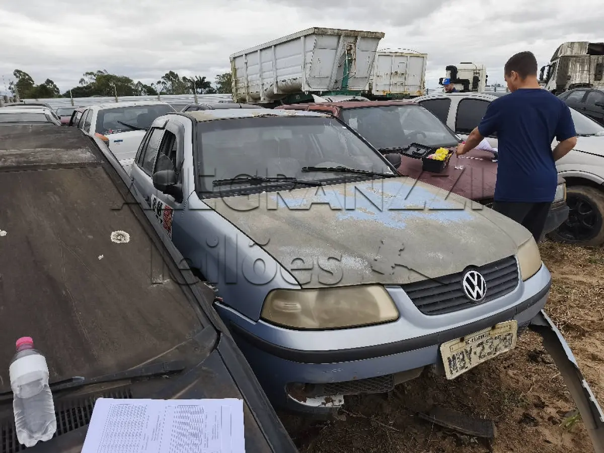 LOTE 0018