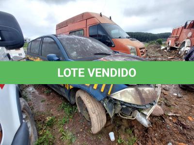 LOTE 028 - SUCATA DE VEÍCULO BAIXADO / RENAULT/MEGANE SD EXPR 20 / ANO/MODELO: 2009/2009