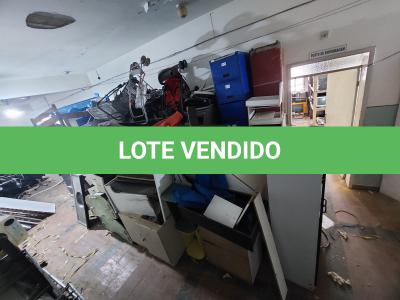 LOTE 008 - LOTE DE MÓVEIS EM GERAL
