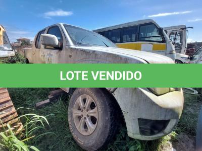 LOTE 029 - NISSAN FRONTIER S 4X4 - ANO 2014/2015 - COMPLETA - NÃO FUNCIONA