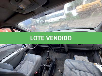 LOTE 045 - RENAULT MASTER RONTANAMB - ANO 2006/2006 - NÃO FUNCIONA