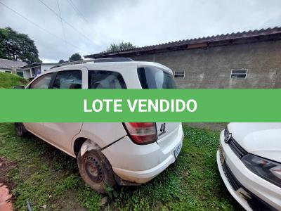 LOTE 032 - CHEVROLET SPIN 1.8 l MT LTZ - ANO 2013/2014 - COMPLETO