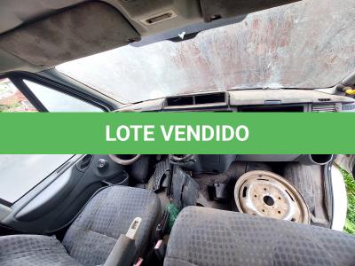 LOTE 034 - FORD TRANSIT BUS 350 l - ANO 2008/2009 - 16 LUGARES - NÃO FUNCIONA