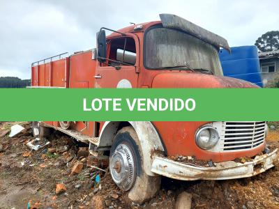 LOTE 025 - SUCATA DE VEÍCULO BAIXADO / CAMINHÃO MERCEDES BENZ/L 1113 (BOMBEIRO) / ANO/MODELO 1979/1979