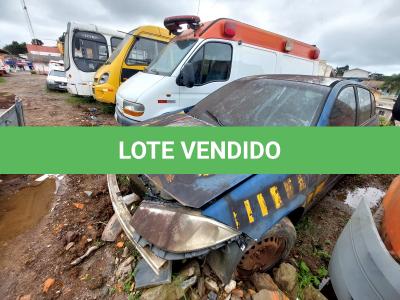LOTE 028 - SUCATA DE VEÍCULO BAIXADO / RENAULT/MEGANE SD EXPR 20 / ANO/MODELO: 2009/2009