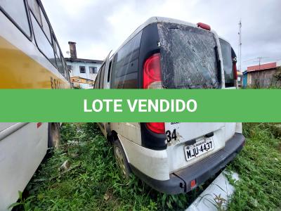 LOTE 030 - FIAT DOBLO ESSENCE 1.8 - ANO 2012/2012 - NÃO FUNCIONA