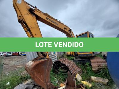 LOTE 042 - ESCAVADEIRA R140LC HYUNDAY - ANO 2014