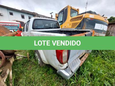 LOTE 029 - NISSAN FRONTIER S 4X4 - ANO 2014/2015 - COMPLETA - NÃO FUNCIONA