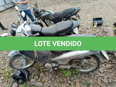 LOTE 0737 - 0737