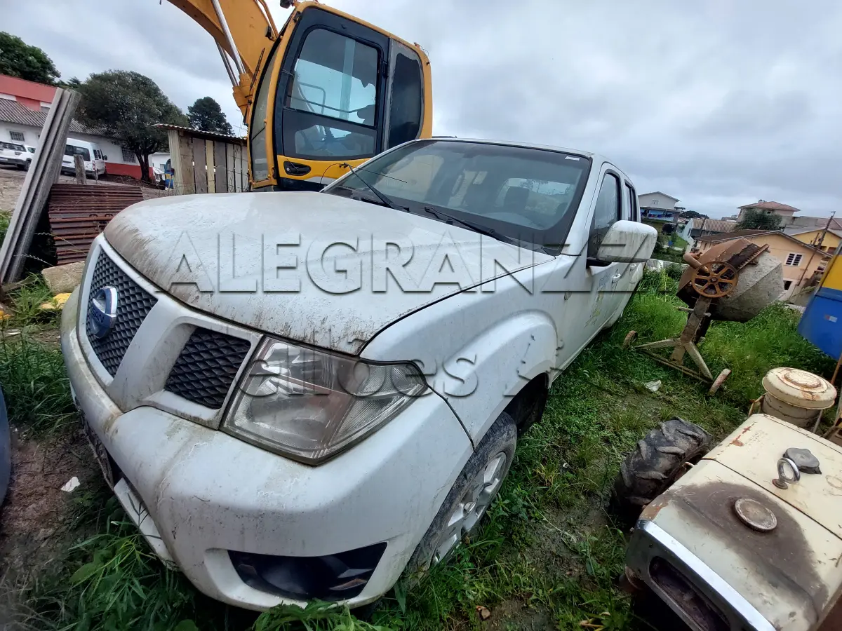 LOTE 029 - NISSAN FRONTIER S 4X4 - ANO 2014/2015 - COMPLETA - NÃO FUNCIONA