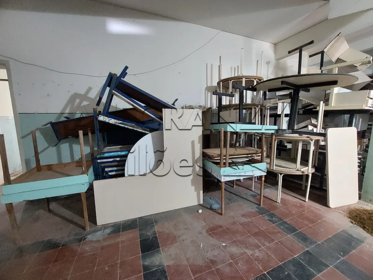 LOTE 009 - LOTE DE MESAS