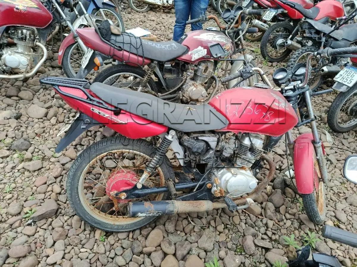 LOTE 0738