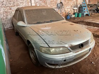 LOTE 010 - GM/VECTRA GLS / ANO 2000/ PLACA C**-***2