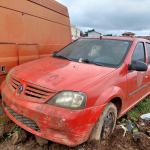 LOTE 027 - SUCATA DE VEÍCULO BAIXADO / RENAULT/LOGAN EXP 16 / ANO/MODELO: 2009/2010