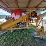 LOTE 022 - COLHEDORA DE ESPIGAS DE MILHO COMBINE